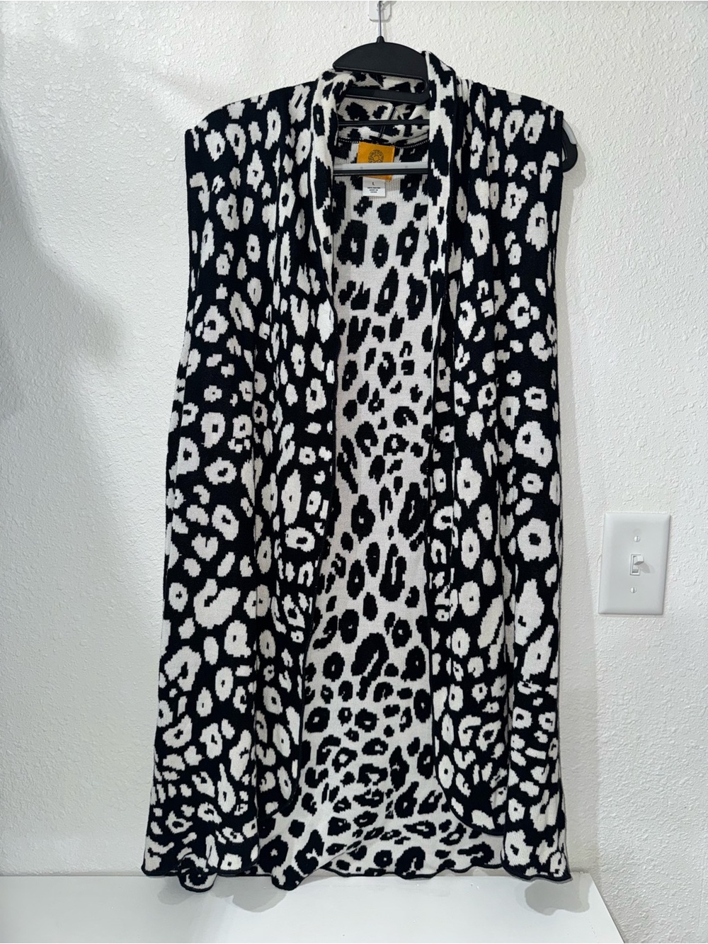 Ruby Rd. Sleeveless Open-Front Leopard Print Tunic - Black & White